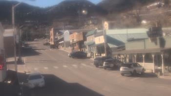 Weather camera view of Overland Hotel.