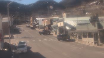 Weather camera view of Overland Hotel.