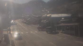 Weather camera view of Overland Hotel.