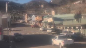 Weather camera view of Overland Hotel.