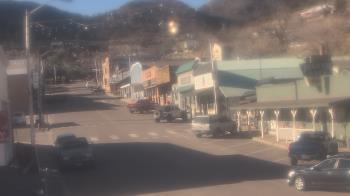 Weather camera view of Overland Hotel.