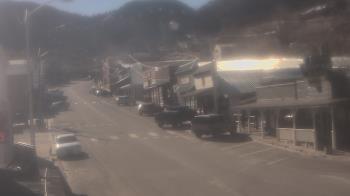 Weather camera view of Overland Hotel.