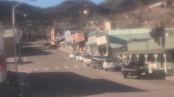 Weather camera view of Overland Hotel.