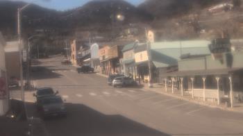 Weather camera view of Overland Hotel.