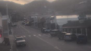 Weather camera view of Overland Hotel.
