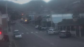 Weather camera view of Overland Hotel.