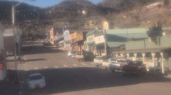 Weather camera view of Overland Hotel.