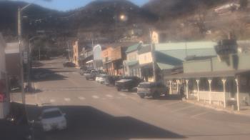 Weather camera view of Overland Hotel.