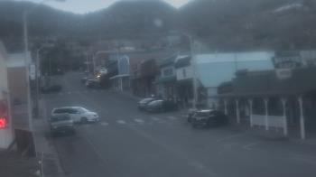 Weather camera view of Overland Hotel.