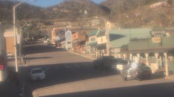 Weather camera view of Overland Hotel.