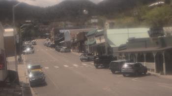 Weather camera view of Overland Hotel.