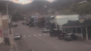 Weather camera view of Overland Hotel.