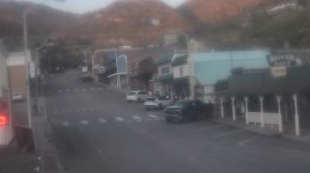 Weather camera view of Overland Hotel.