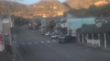 Weather camera view of Overland Hotel.