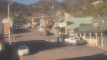 Weather camera view of Overland Hotel.