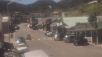 Weather camera view of Overland Hotel.