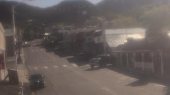 Weather camera view of Overland Hotel.