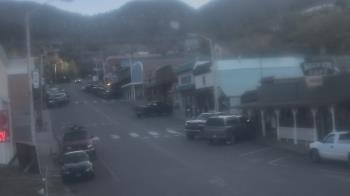 Weather camera view of Overland Hotel.