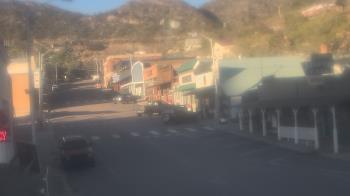 Weather camera view of Overland Hotel.