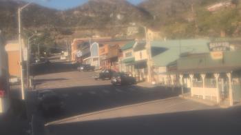 Weather camera view of Overland Hotel.