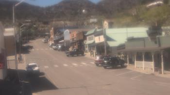 Weather camera view of Overland Hotel.