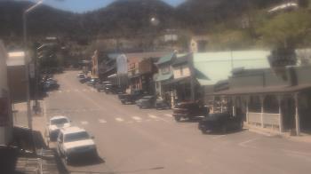 Weather camera view of Overland Hotel.