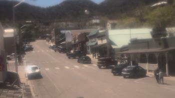 Weather camera view of Overland Hotel.
