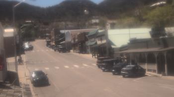 Weather camera view of Overland Hotel.