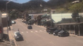 Weather camera view of Overland Hotel.