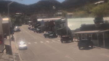 Weather camera view of Overland Hotel.