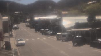 Weather camera view of Overland Hotel.