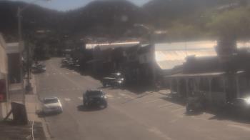 Weather camera view of Overland Hotel.