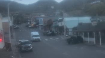 Weather camera view of Overland Hotel.