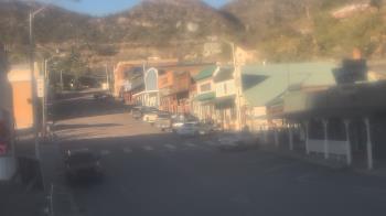Weather camera view of Overland Hotel.