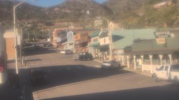 Weather camera view of Overland Hotel.
