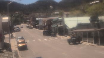 Weather camera view of Overland Hotel.