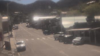 Weather camera view of Overland Hotel.