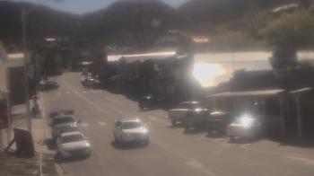 Weather camera view of Overland Hotel.