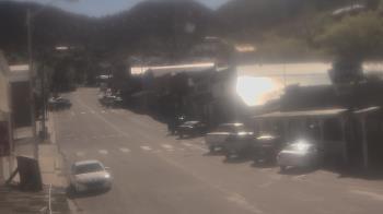 Weather camera view of Overland Hotel.
