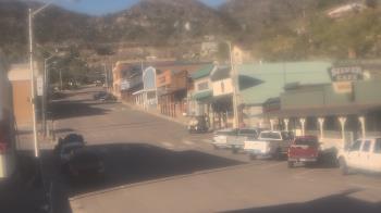 Weather camera view of Overland Hotel.