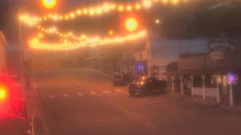 Weather camera view of Overland Hotel.