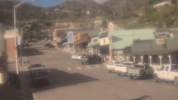 Weather camera view of Overland Hotel.