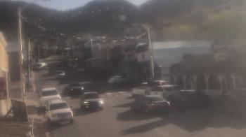 Weather camera view of Overland Hotel.