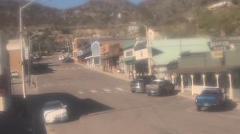 Weather camera view of Overland Hotel.