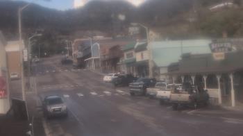 Weather camera view of Overland Hotel.