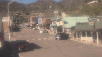 Weather camera view of Overland Hotel.