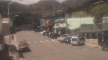 Weather camera view of Overland Hotel.