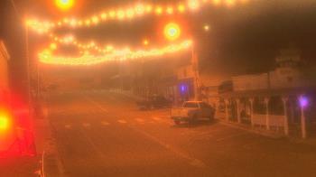 Weather camera view of Overland Hotel.