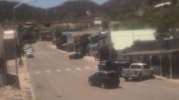 Weather camera view of Overland Hotel.