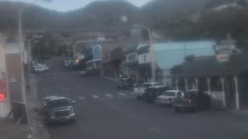 Weather camera view of Overland Hotel.
